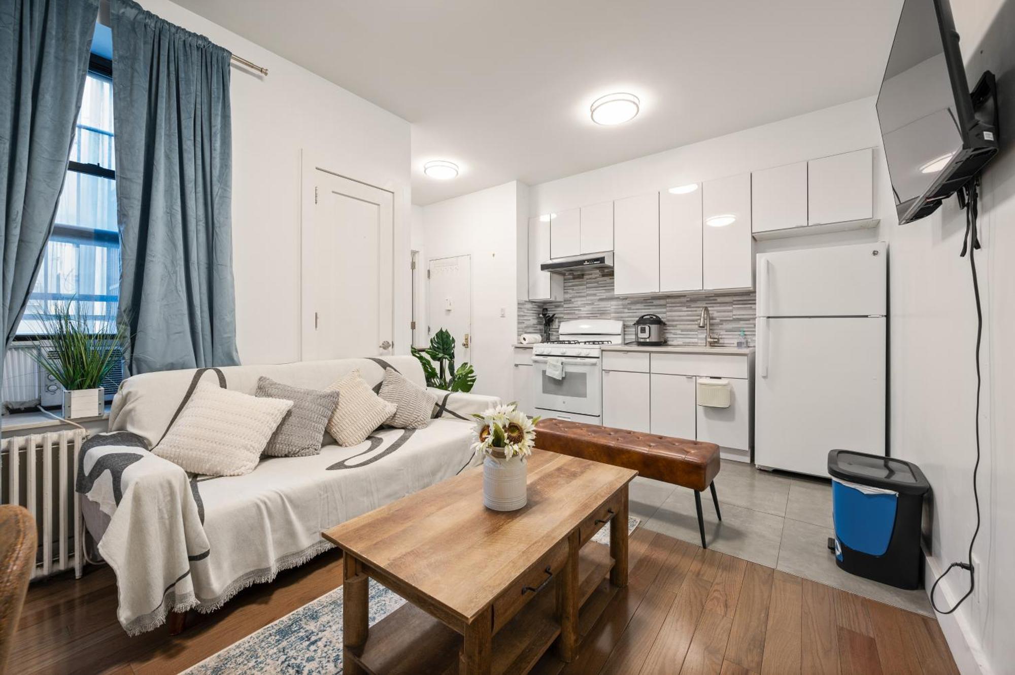 Apartment Bohemian Chinatown 3 Bedrooms *