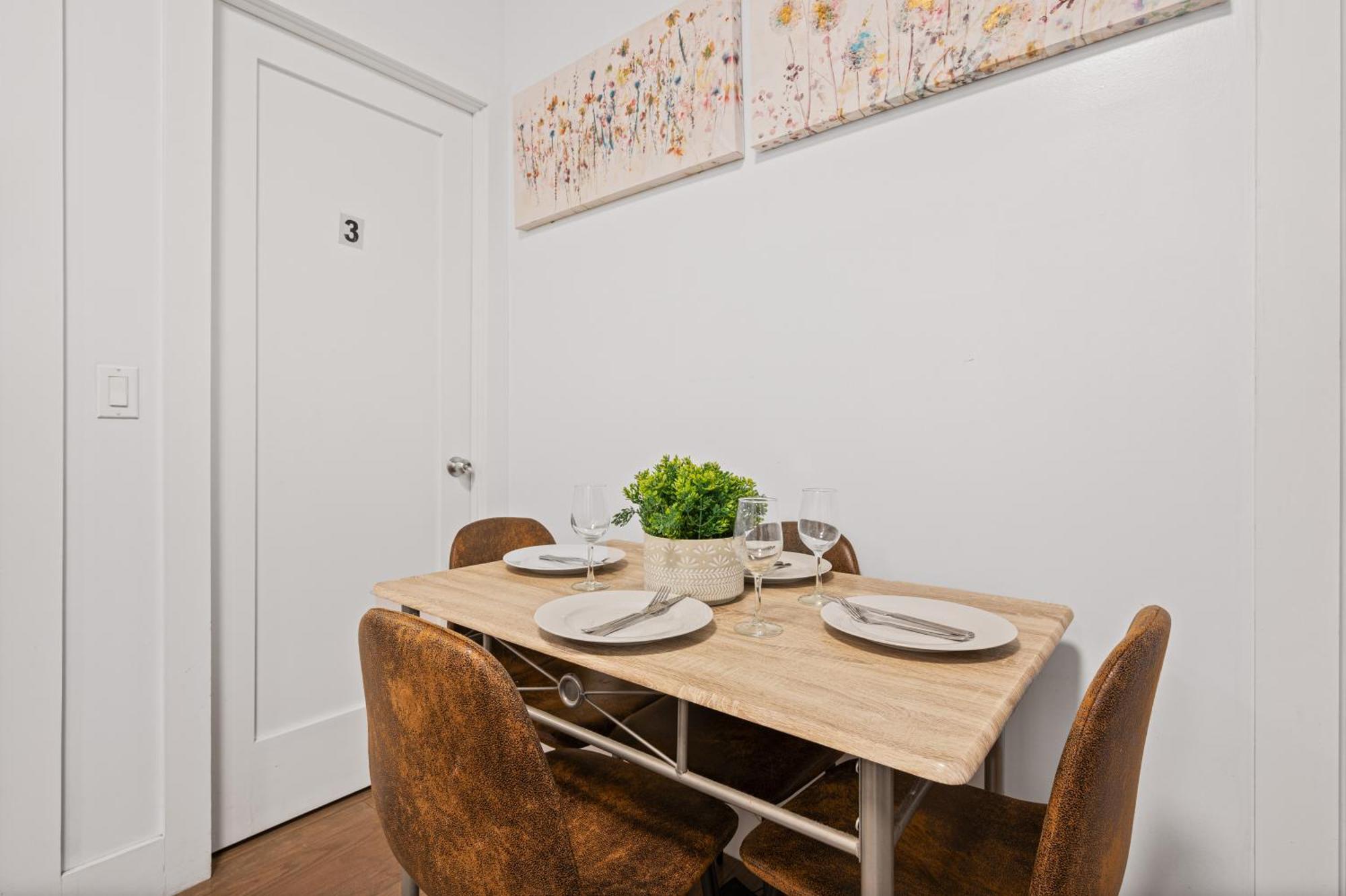 Bohemian Chinatown 3 Bedrooms Apartment New York